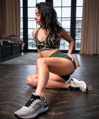 Проститутка Хадижа